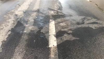 7月6日，事故地点仍可见燃烧痕迹。