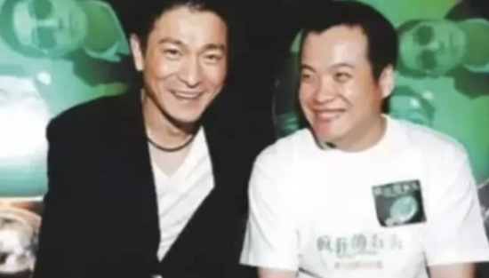 　　·宁浩（右）与刘德华。