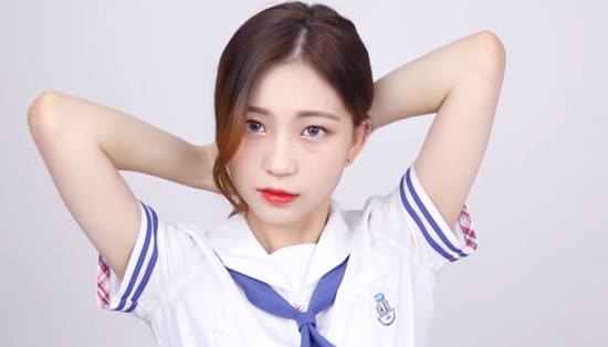 教学生化妆的韩国美容博主