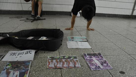 2007年6月，北京体工队遭窃。调看监控录像时，体操队的教练一眼就认出了张尚武。