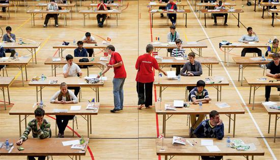  在荷兰阿姆斯特丹举行的一场国际奥林匹克数学竞赛。