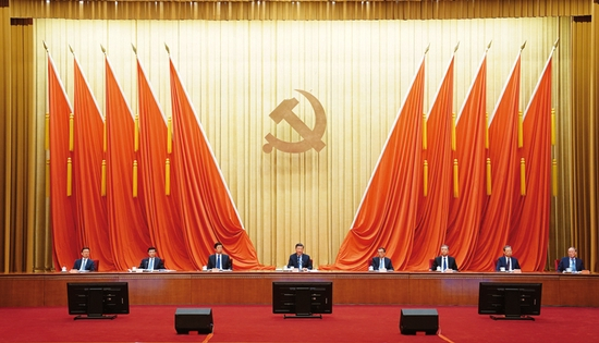 2021年2月20日，党史学习教育动员大会在北京召开。中共中央总书记、国家主席、中央军委主席习近平出席会议并发表重要讲话。 新华社记者 翟健岚/摄