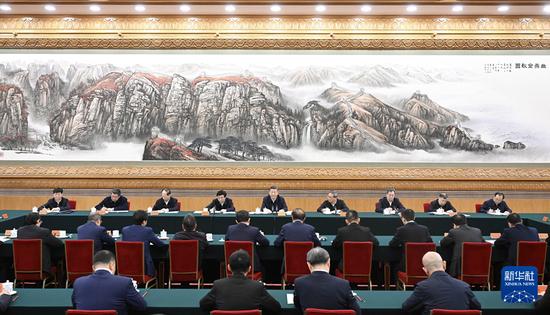 2月17日，中共中央总书记、国家主席、中央军委主席习近平在京出席民营企业座谈会并发表重要讲话。新华社记者 申宏 摄