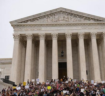  美民众抗议卡瓦诺当选大法官（新华网）