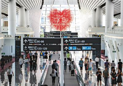 航站楼内的国际候机区域。