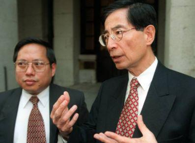  何俊仁（左）和李柱铭（右）