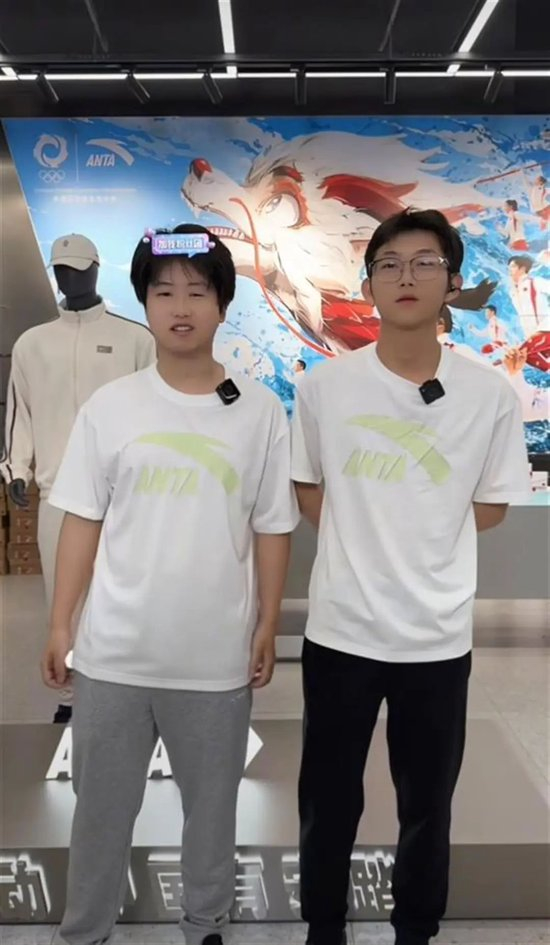  孙卓直播带货时的视频截图