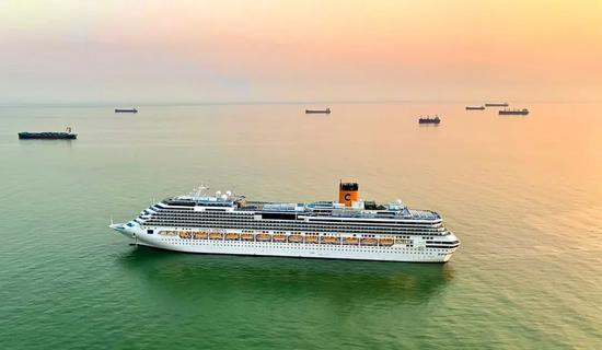 1月25日航拍的“歌诗达赛琳娜号”邮轮&nbsp;。受访者提供