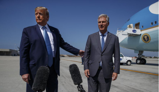  美国总统特朗普与国家安全顾问罗伯特·奥布莱恩（图源：美联社）