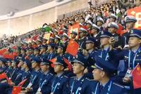兵哥哥应援的样子 网友:见过最帅的应援团