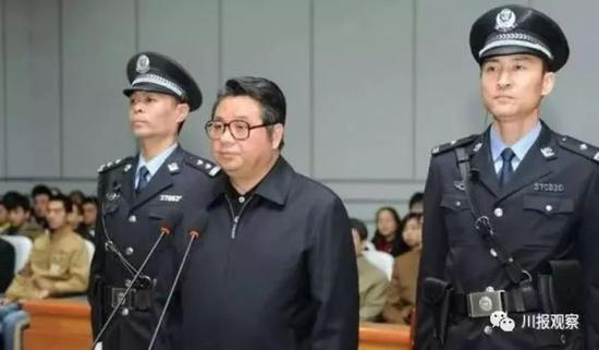  安徽省原副省长倪发科被称为“玉痴”