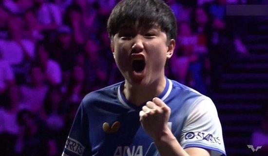 主场夺冠！张本智和夺冠之路：1/4决赛击败向鹏、决赛击败王楚钦