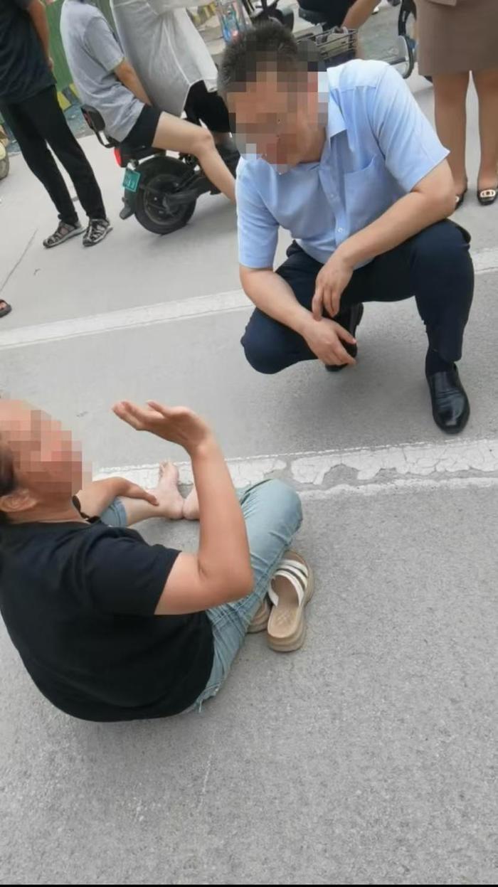 夫妇俩为亲戚担保贷款43万,莫名成主贷人,妻子与银行交涉遇车祸身亡 夫妇俩为亲戚担保贷款43万,莫名成主贷人,妻子与银行交涉遇车祸身亡