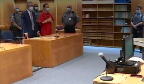  潘秦轩曾是一名前途无量的华裔研究员。