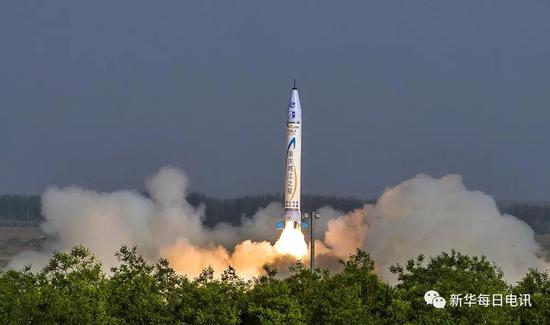 5月17日，零壹空间发射探空火箭“重庆两江之星”暨OS-X0&nbsp;。摄影：重庆日报 万难