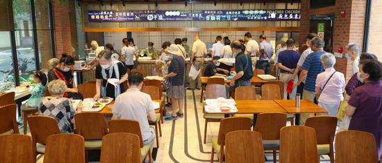 天平街道“66梧桐院·邻里汇”便民食堂