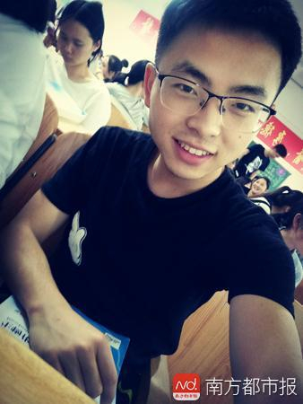 考上湖南长沙一所医学院的徐广。