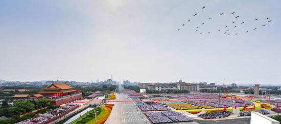 7月1日，庆祝中国共产党成立100周年大会在北京天安门广场隆重举行。新华社记者 李响 摄