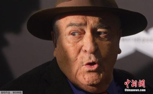 11月26日，意大利电影大师、电影《末代皇帝》导演贝纳尔多·贝托鲁奇逝世，享年77岁。