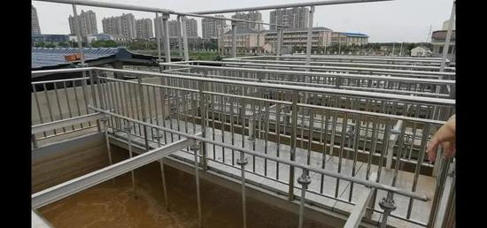  △产生味道的主要是集水池、曝气环节以及二次沉淀池。