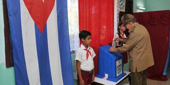 古巴通过新宪法:规定国家元首任期 增设总理一