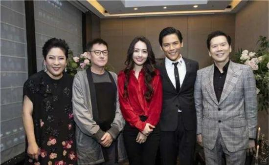  ·向郭两家合影。