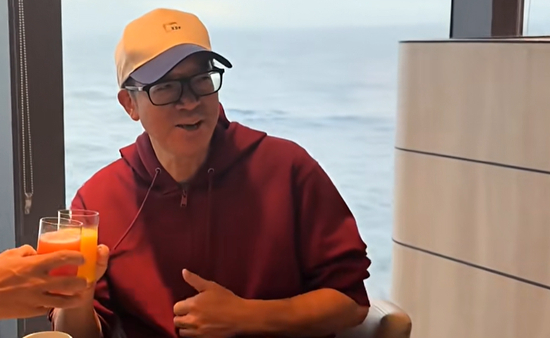 俞敏洪首次回应“全员信争议”：明年将选10个左右员工去南极，否认邮轮入住价为148万元 此前被员工吐槽“老板在南极，员工在加班”