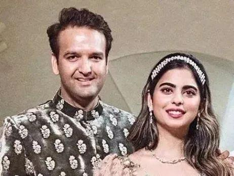 ·穆克什女儿伊莎和丈夫