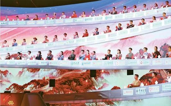 中央广播电视总台创意推出的《全国大学生党史知识竞答大会》特别节目录制现场。
