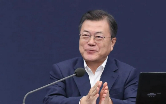 ▲韩国总统文在寅。7月6日，他表示，韩国国际地位变更，“是一件非常值得自豪的事情”。图片来源：新京报网