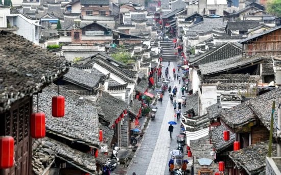  黎平县古城翘街。