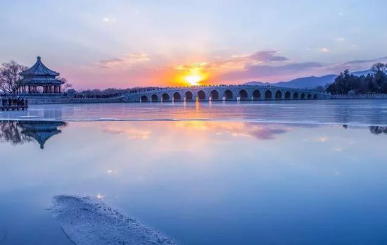 “北京的桥啊千姿百态 北京的桥啊瑰丽多彩