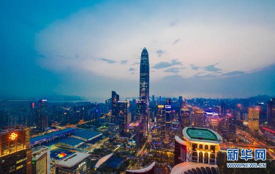 这是2019年3月19日拍摄的深圳市CBD风光（无人机照片）。新华社记者 毛思倩 摄