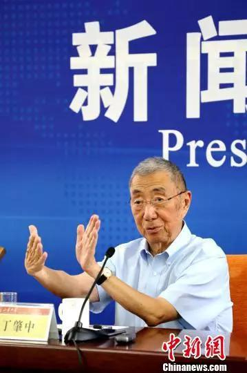 诺贝尔物理学奖获得者丁肇中介绍阿尔法磁谱仪项目最新进展情况