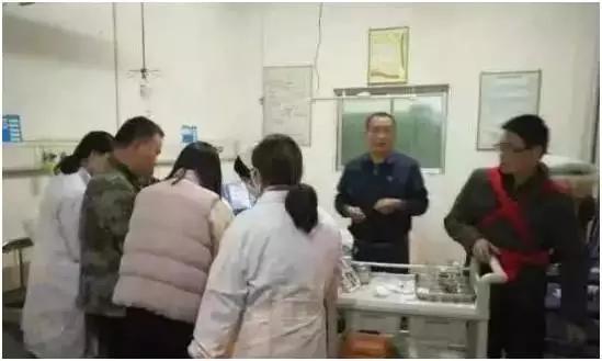 德不近佛者不可以为医，才不近仙者不可以为医。请善待每一位病人，也请善待每一位医者。