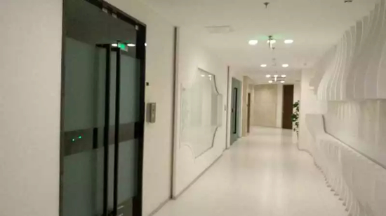 万家电竞在北京的办公室，目前已成为一家食品公司。实习生马小龙 摄
