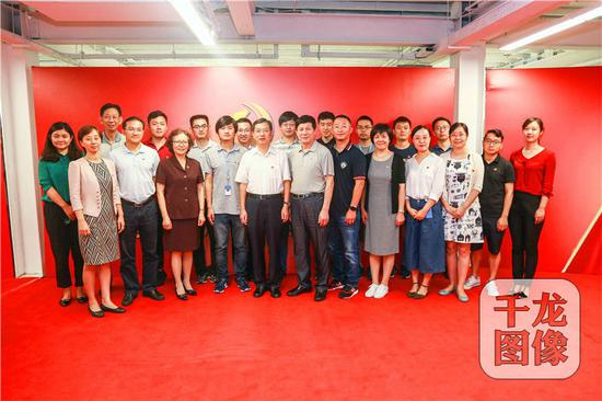 2017年8月22日，知乎党支部成立&nbsp;&nbsp;&nbsp;图片来源：首都互联网协会供图&nbsp; 千龙网发
