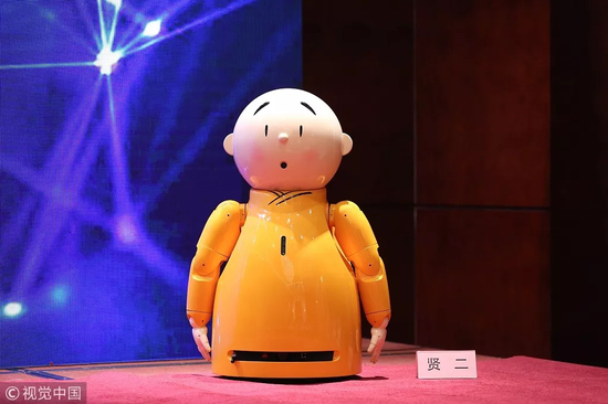 龙泉寺机器僧“贤二”。图片来自视觉中国