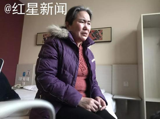 ▲马玉萍等到了儿子案件再审的消息 &nbsp; 图片来源：红星新闻