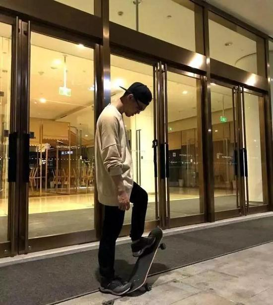 △ 小邱个人照