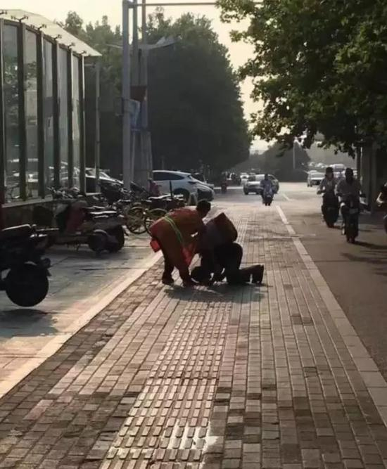 再平凡的人，也拥有温暖他人的能力。