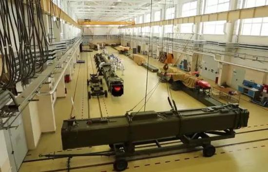 首次展示的“海燕”核动力巡航导弹制造车间