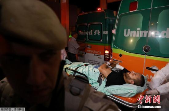 　　2016年12月13日，哥伦比亚，沙佩科恩斯幸存球员10号后卫Alan Ruschel及记者拉斐尔（Rafael Henzel）将飞回巴西恢复治疗。