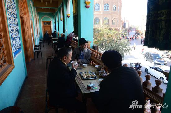 喀什噶尔百年老茶馆。