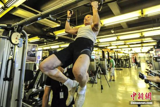 健身达人华叔 &nbsp;陈骥旻摄