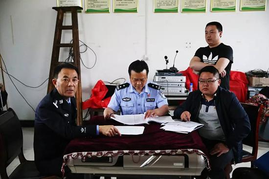 补发工资现场