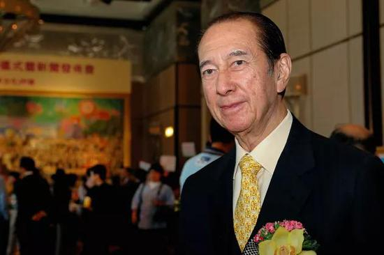 ▲何鸿燊。图片来源：视觉中国