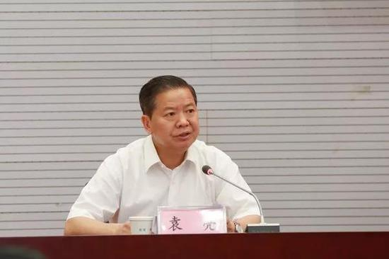 袁亮作表态发言（摄影：张雷）