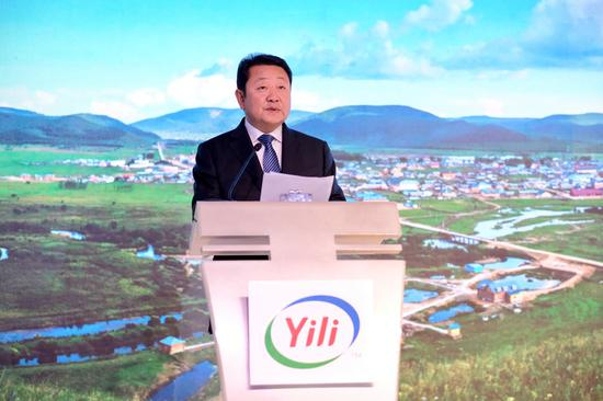 呼和浩特市市长冯玉臻出席发布会