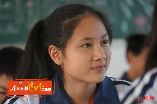 拾金不昧小女生周梦雅。本文图片 今日女报 图